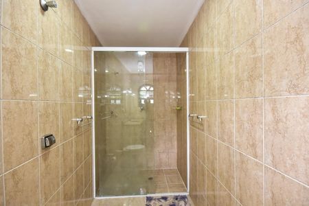 Casa à venda com 240m², 3 quartos e 5 vagasBanheiro Suíte