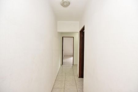 Corredor de casa à venda com 3 quartos, 240m² em Jardim Maria Rosa, Taboão da Serra