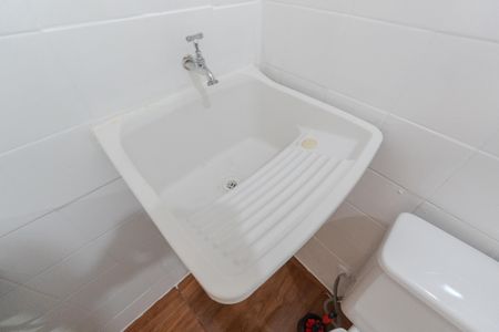 Apartamento para alugar com 60m², 2 quartos e sem vagaBanheiro Social