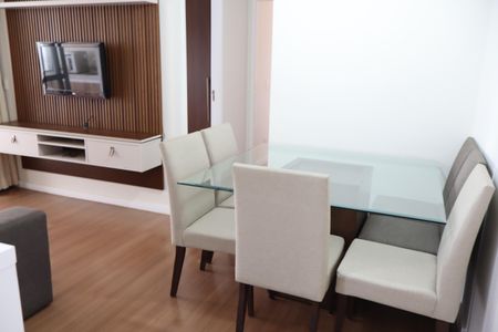 Apartamento para alugar com 61m², 2 quartos e 1 vagaSala
