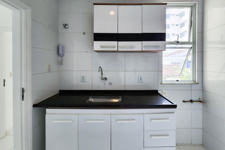 Apartamento para alugar com 75m², 3 quartos e sem vagaCozinha 