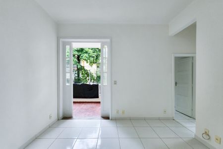 Apartamento para alugar com 75m², 3 quartos e sem vagaSala 