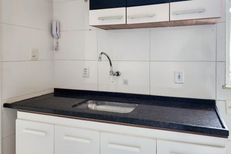 Apartamento para alugar com 75m², 3 quartos e sem vagaCozinha 