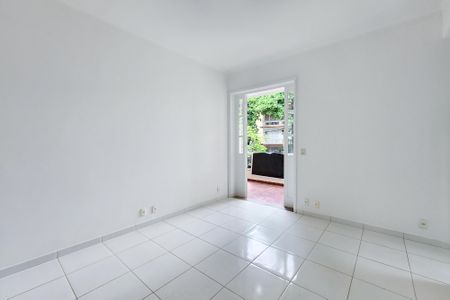 Sala  de apartamento para alugar com 3 quartos, 75m² em Grajaú, Rio de Janeiro
