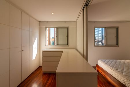 Apartamento para alugar com 72m², 2 quartos e 1 vagaCloset da suíte