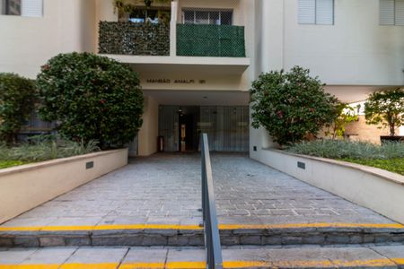 Apartamento para alugar com 72m², 2 quartos e 1 vagaEntrada