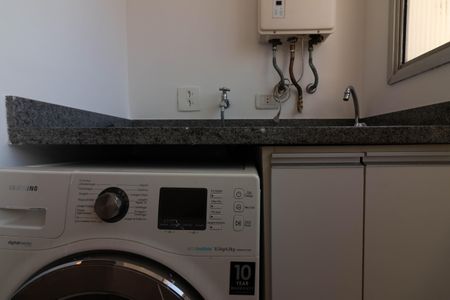 Apartamento para alugar com 72m², 2 quartos e 1 vagaÁrea de Serviço