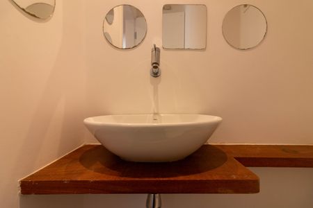 Apartamento para alugar com 72m², 2 quartos e 1 vagaLavabo