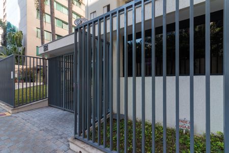 Apartamento para alugar com 72m², 2 quartos e 1 vagaFachada e portaria