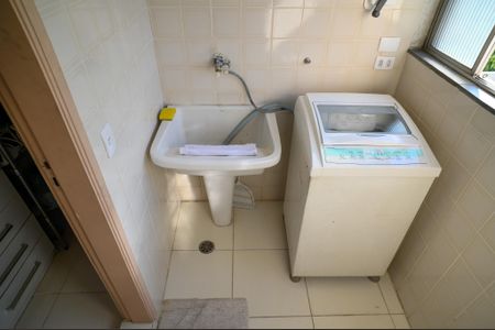 Apartamento à venda com 70m², 2 quartos e 1 vagaÁrea de Serviço