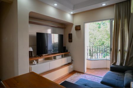 Sala de apartamento à venda com 2 quartos, 70m² em Vila Gumercindo, São Paulo