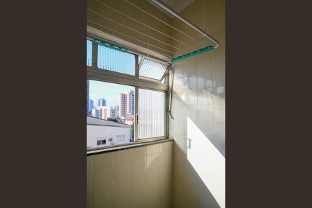 Apartamento à venda com 70m², 2 quartos e 1 vagaÁrea de Serviço