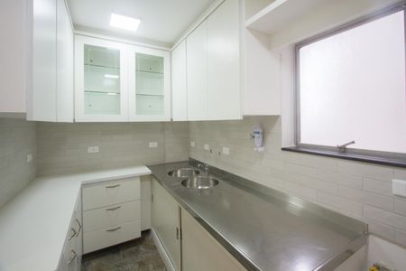 Apartamento à venda com 151m², 2 quartos e 1 vaga Apartamento à venda com 151m², 2 quartos e 1 vagaCozinha