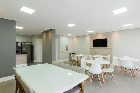 Apartamento à venda com 107m², 3 quartos e 2 vagas Apartamento à venda com 107m², 3 quartos e 2 vagasÁrea comum - Salão de festas