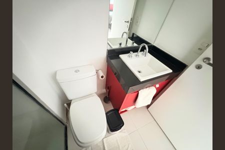 Banheiro de kitnet/studio para alugar com 1 quarto, 36m² em Vila Cordeiro, São Paulo