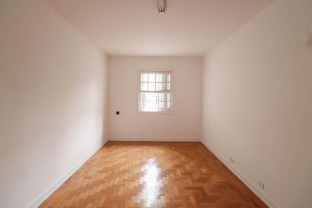 Casa para alugar com 130m², 2 quartos e 1 vaga Casa para alugar com 130m², 2 quartos e 1 vagaQuarto 1