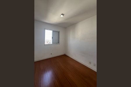 Quarto  de apartamento para alugar com 3 quartos, 68m² em Jardim Celeste, São Paulo