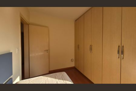 Casa à venda com 180m², 3 quartos e 2 vagas Casa à venda com 180m², 3 quartos e 2 vagasQuarto