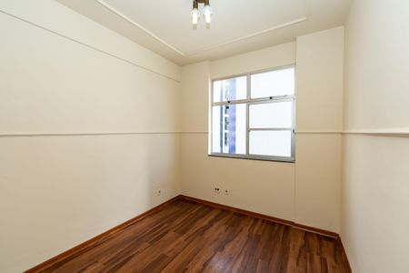 Apartamento para alugar com 149m², 3 quartos e 1 vaga Apartamento para alugar com 149m², 3 quartos e 1 vagaQuarto 2