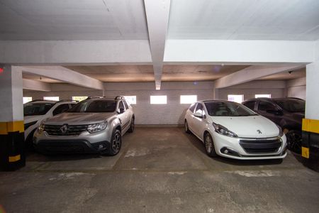 Apartamento para alugar com 149m², 3 quartos e 1 vaga Apartamento para alugar com 149m², 3 quartos e 1 vagaGaragem