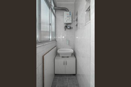 Área de Serviço de apartamento para alugar com 2 quartos, 54m² em São João, Porto Alegre