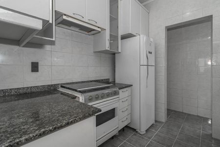 Cozinha de apartamento para alugar com 2 quartos, 54m² em São João, Porto Alegre