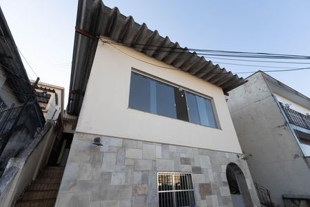 Fachada de casa à venda com 4 quartos, 300m² em Vila Mazzei, São Paulo