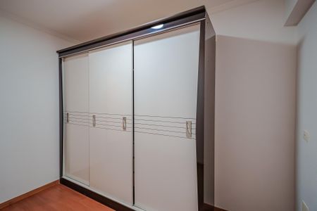 Quarto 1 de apartamento para alugar com 2 quartos, 48m² em Vila Lageado, São Paulo