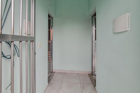 Casa para alugar com 32m², 1 quarto e sem vaga Casa para alugar com 32m², 1 quarto e sem vagacorredor