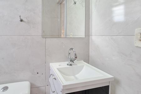 Banheiro Social de casa para alugar com 1 quarto, 32m² em Baeta Neves, São Bernardo do Campo