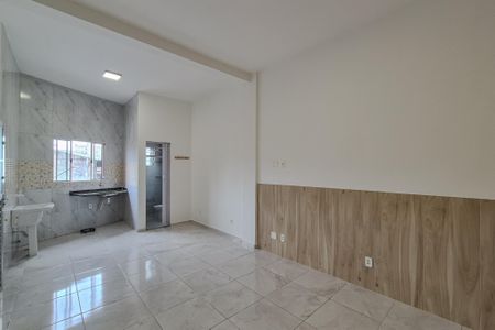 Sala/Quarto de casa para alugar com 1 quarto, 32m² em Baeta Neves, São Bernardo do Campo