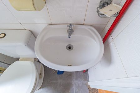 Apartamento para alugar com 50m², 2 quartos e 1 vagaDetalhe - Banheiro