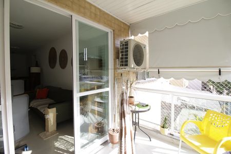 Apartamento à venda com 93m², 2 quartos e 1 vagaVaranda