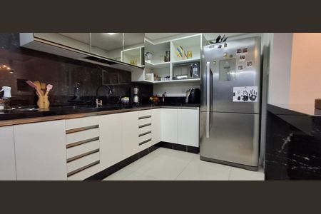 Apartamento para alugar com 118m², 3 quartos e 1 vaga Apartamento para alugar com 118m², 3 quartos e 1 vagaCozinha