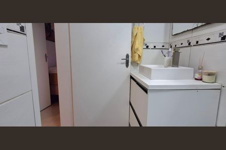 Apartamento para alugar com 118m², 3 quartos e 1 vaga Apartamento para alugar com 118m², 3 quartos e 1 vagaBanheiro