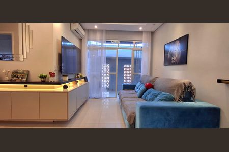 Apartamento para alugar com 118m², 3 quartos e 1 vaga Apartamento para alugar com 118m², 3 quartos e 1 vagaSala