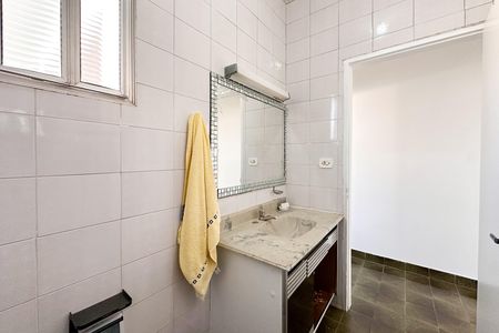Casa para alugar com 111m², 3 quartos e 1 vaga Casa para alugar com 111m², 3 quartos e 1 vagaBanheiro Social