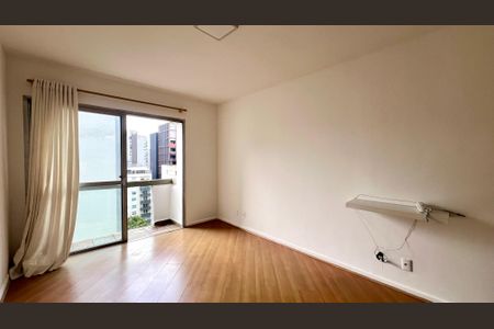 Apartamento para alugar com 54m², 1 quarto e 2 vagasSala