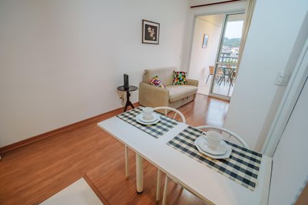 Sala de kitnet/studio para alugar com 1 quarto, 37m² em Vila Gomes, São Paulo