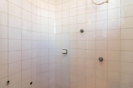 Apartamento à venda com 75m², 2 quartos e 2 vagasBanheiro de Serviço