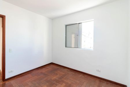 Apartamento à venda com 75m², 2 quartos e 2 vagasQuarto 2