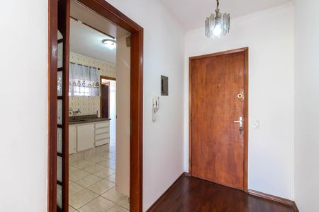 Apartamento à venda com 75m², 2 quartos e 2 vagasCorredor de Entrada
