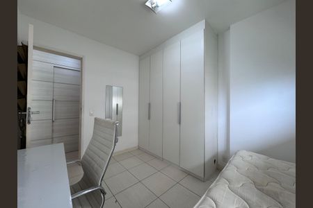 Quarto de apartamento para alugar com 2 quartos, 73m² em Recreio dos Bandeirantes, Rio de Janeiro