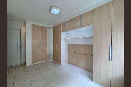 Apartamento para alugar com 73m², 2 quartos e 1 vagaSuíte
