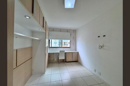 Apartamento para alugar com 73m², 2 quartos e 1 vagaSuíte