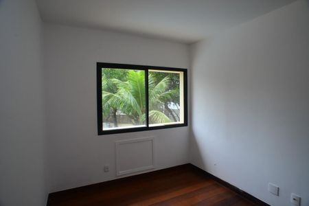 Apartamento à venda com 185m², 4 quartos e 3 vagasSuíte 2