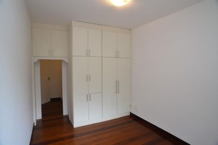 Apartamento à venda com 185m², 4 quartos e 3 vagasSuíte 2