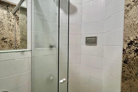Apartamento para alugar com 166m², 4 quartos e 1 vaga Apartamento para alugar com 166m², 4 quartos e 1 vagaBanheiro de serviço