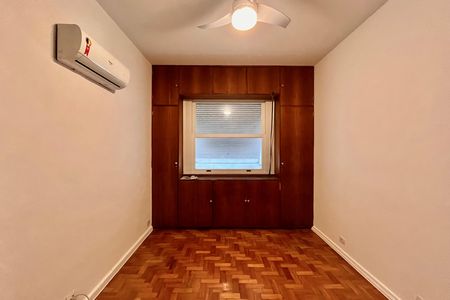 Suíte de apartamento para alugar com 4 quartos, 166m² em Ipanema, Rio de Janeiro