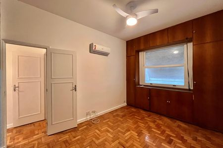 Apartamento para alugar com 166m², 4 quartos e 1 vaga Apartamento para alugar com 166m², 4 quartos e 1 vagaSuíte